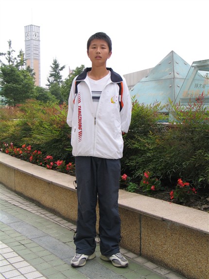 2004至2005学年度双流县三好学生邓明翥(棠湖中学外语实验学校高07级7班)