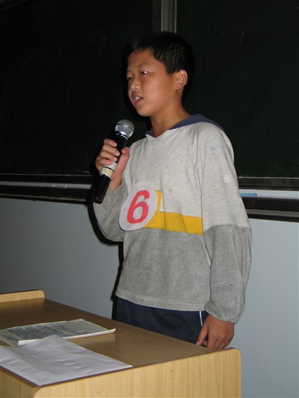 6号选手简家俊(初2008级九班)——2005—2006学年度学生会干部换届选举