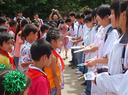 金堂电视台现场拍摄