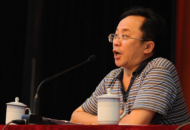 棠外2011-2012学年度教职工大会隆重举行