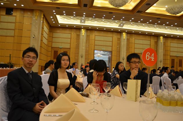 棠外参加2011复旦大学国际中学生模拟联合国大会参会代表日记