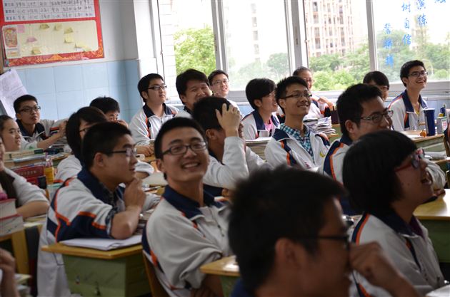 调整心态,迎接高考——记棠外高三专题心理辅导