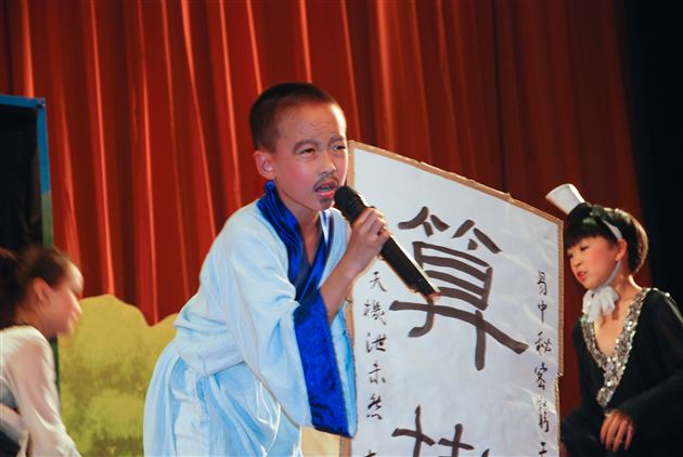 棠外附小隆重举行2012届毕业典礼