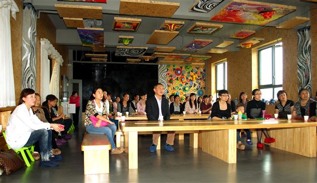 家园携手，为宝宝顺利入园护航——记棠外实验幼稚园婴小班首次家长会顺利召开