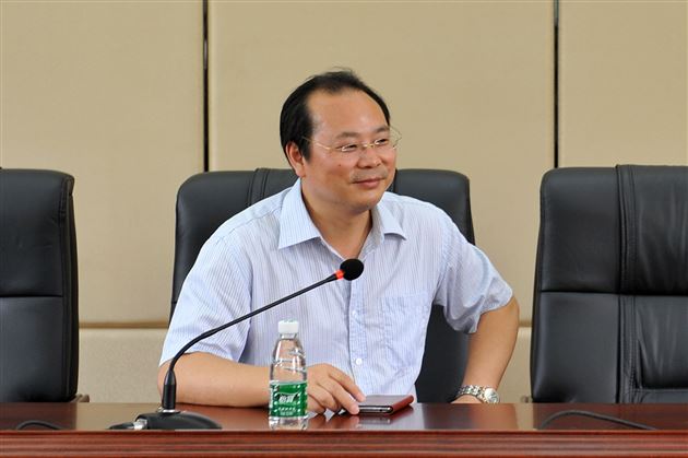 棠外教师鲁敏献课国培计划(达州市)中小学体育骨干教师培训班