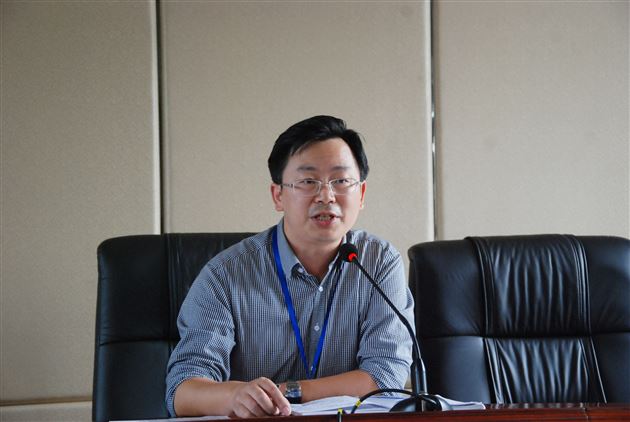 棠外召开初中部2014年9月班主任例会暨培训交流会