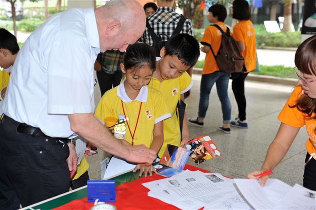 Sichuan-Christchurch Education Festival棠外附小学生参加“四川-基督城教育节”教育交流活动