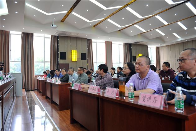 喜报:棠外成为四川省首批“科研兴校”实验基地