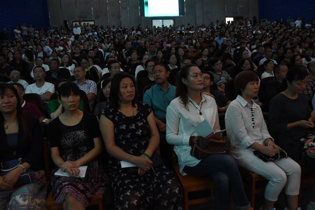 名师讲堂,教子有方——棠外举行《如何培育优秀子女》亲子教育报告会