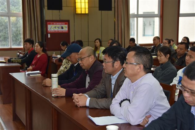 挖掘潜力 彰显特长 助推高考再上台阶——记高二年级艺体(专业生、特长生)专题会