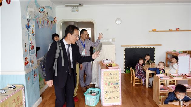 日本山梨县教育友好访问团莅临我校参观交流