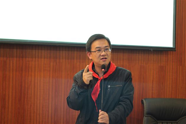 多彩光世界，点亮中国梦——记棠外附小二年级家长义工课堂