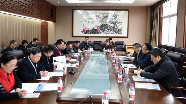 特邀专家精诚指导，建设教师发展课程