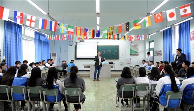 英国斯泰福厦大学戏剧模拟课堂来棠外国际部啦！