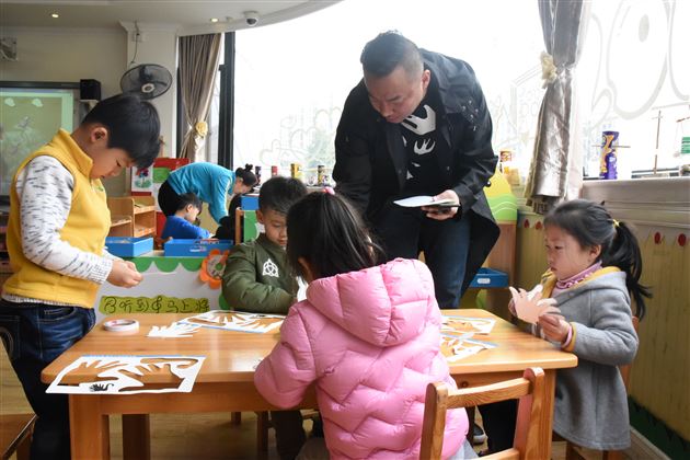 专家引领促成长——品格教育专家到棠外实验幼儿园开展业务指导