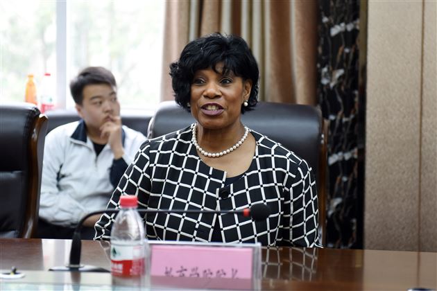 国际化“深度绽放”——我校与美国奥罗尔罗伯茨大学（ORU）签订合作备忘录