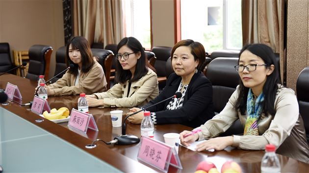 促进多语种课程建设，培养学生国际视野——外研社多语种图书赠书仪式与交流活动在棠外举行