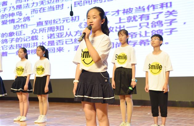 诗香文韵传千年，清吟雅颂品流芳——棠外初中部第一届“萌芽杯”朗读大赛隆重举行