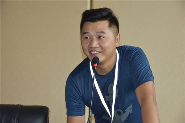 与书为友，感悟教育的真谛——棠外附小教师读书分享活动