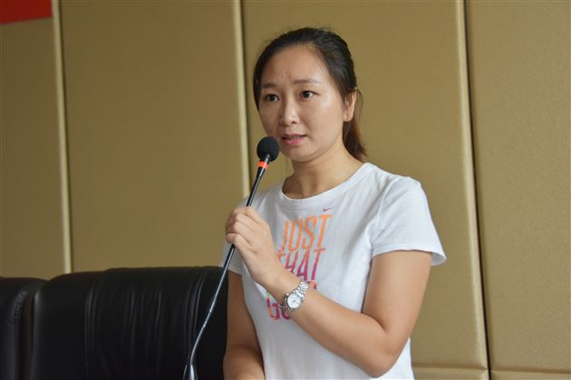 与书为友，感悟教育的真谛——棠外附小教师读书分享活动