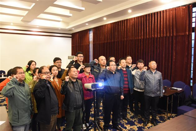 学习十九大精神，助力学校新发展——棠外第三党支部高中部开展学习十九大精神活动