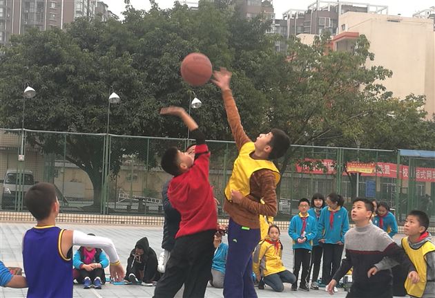 阳光校园  魅力篮球——记棠外附小五、六年级班级篮球对抗赛