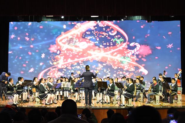 聆听花开的声音  点亮七彩的童年——棠外附小隆重举行2017级学生入学百日庆典活动