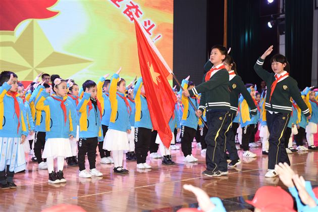 聆听花开的声音  点亮七彩的童年——棠外附小隆重举行2017级学生入学百日庆典活动