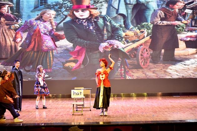 演绎话剧经典，展现学子风采，彰显外语特色——记棠外第十五届“外语文化节”高2016级话剧展演活动