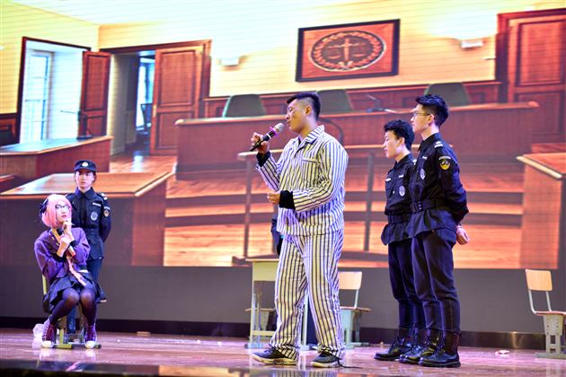 演绎话剧经典，展现学子风采，彰显外语特色——记棠外第十五届“外语文化节”高2016级话剧展演活动