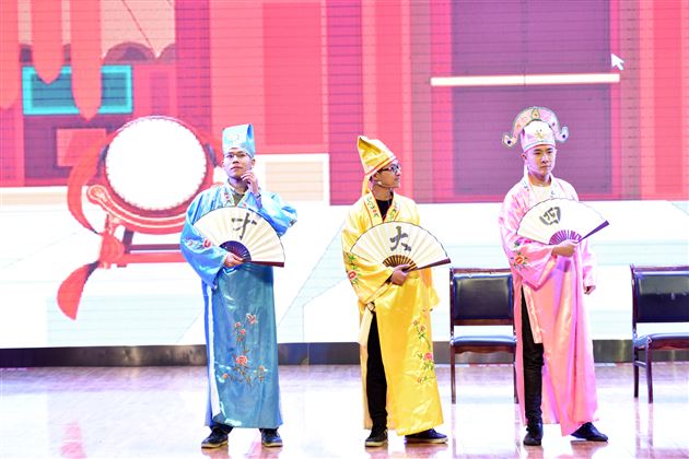 天地五九凛冽风  棠外新春喜意浓——棠外隆重举行2018年教职工迎新春联欢会