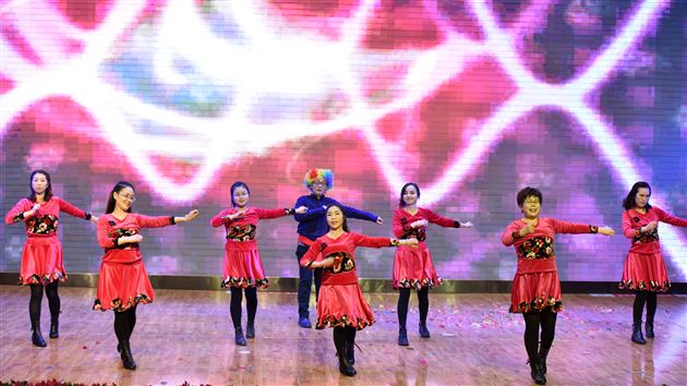 天地五九凛冽风  棠外新春喜意浓——棠外隆重举行2018年教职工迎新春联欢会