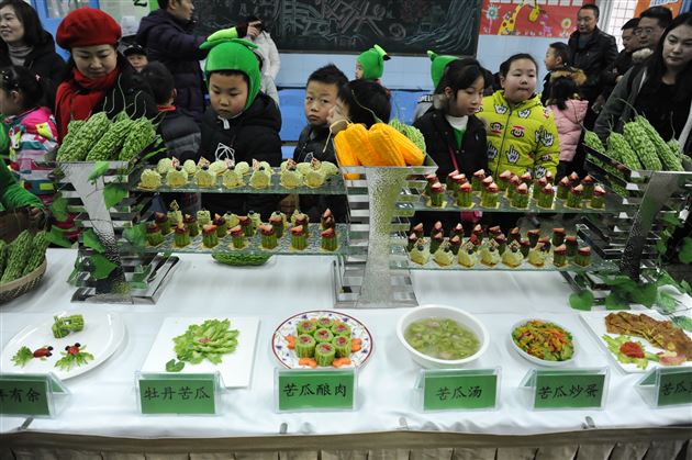 生活中的科学——舌尖上的植物——记棠外附小2017-2018学年度上期期末主题教育展示活动