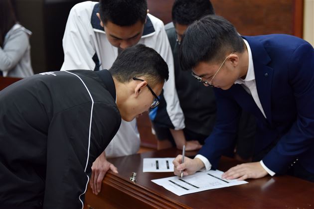 无愧于时光 Financer在路上——记棠外第二届学生商业模拟挑战赛