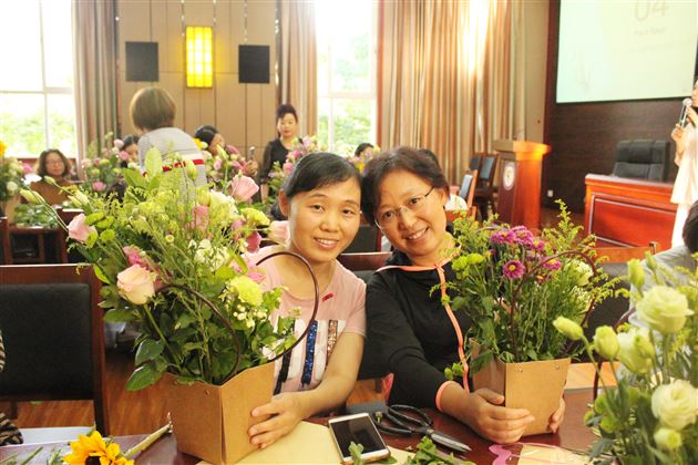 我看见春天写在老师们的明眸里——记我校高中部“女教职工心灵成长体验活动”
