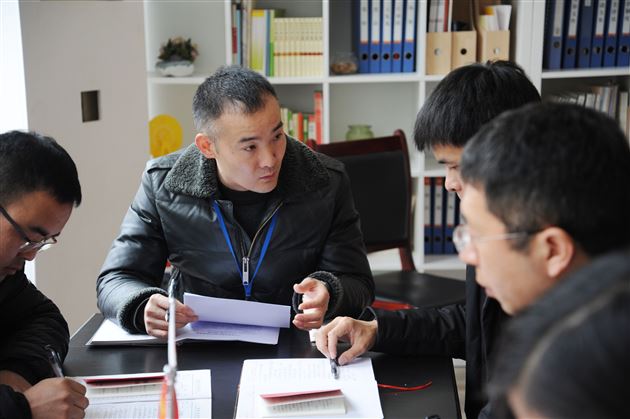 坚持学习 付诸行动——我校附小党支部召开支委委员及党小组长会议