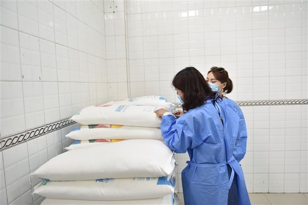 家校合力,师生同心,共建最安全食堂——我校召开膳食管理委员会工作会议