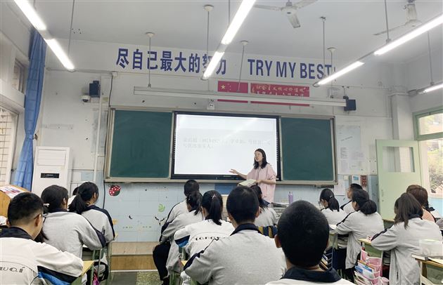 同台竞技 教学相长——记“张海艳名师工作室”教学研讨会