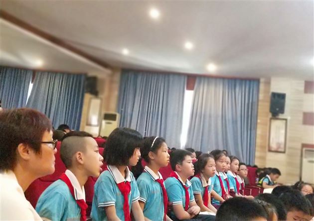 铭记历史的新使命,争做时代的好少年——记棠外附小四年级家长义工课堂