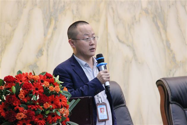 并肩作战，向梦想进发——写给高2021级的少年