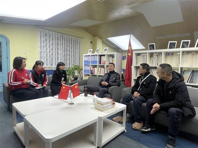 学校党委督导幼儿园党支部工作