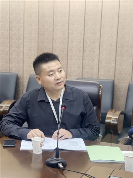 初中校长助理、工作室导师刘勇做交流