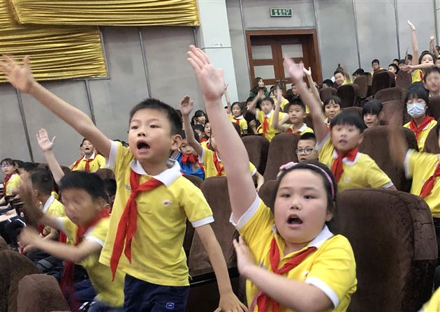 遨游蓝天  承载梦想——记棠外附小三年级家长义工课堂 