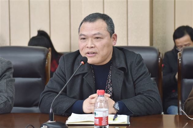 崇州市科技辅导员到棠外参观交流