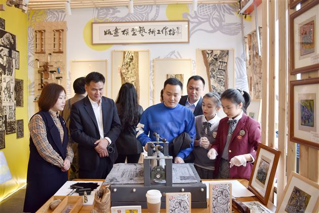 劳动创造生活 艺术丰富生活——棠外附小甲马木刻版画非遗工作坊荣获双流区中小学艺术实践工作坊一等奖