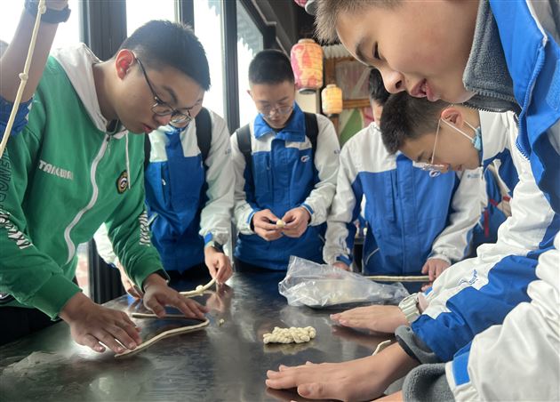 川菜小镇，味蕾之旅——记棠外初2020级研学旅行活动