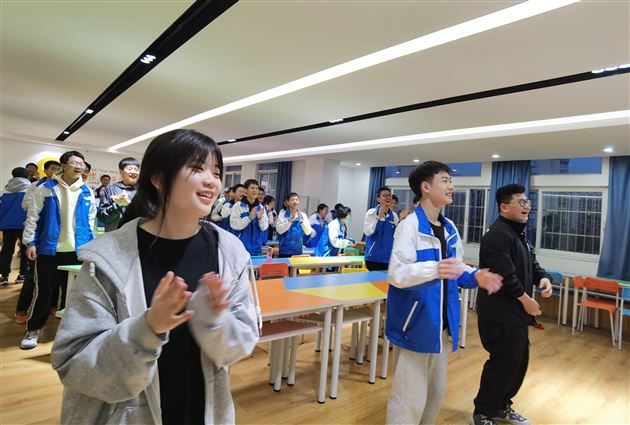 认识压力“AB”面——棠外初三开展团体心理辅导