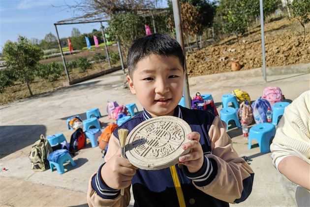 行走的课堂 丰富的体验——记棠外附小三年级综合实践课程