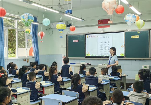 纵深推进  科学衔接——棠外附小开展幼小衔接教研活动