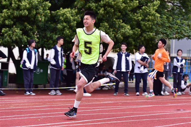 棠外高中第二十届田径运动会如期举行